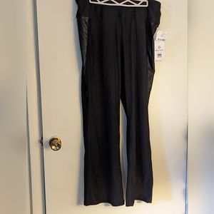Nine West 2x black athletic pants with accents